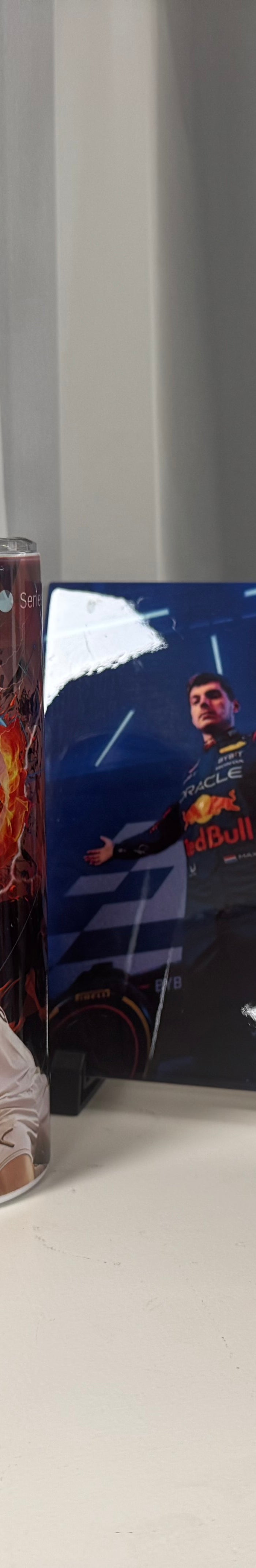 <h2>De keramiek steen van Max is echt een pronkstuk in mijn huis.</h2><h4>⭐⭐⭐⭐⭐<br/></h4><h5>Martin</h5><p>10-10-2024<br/></p>